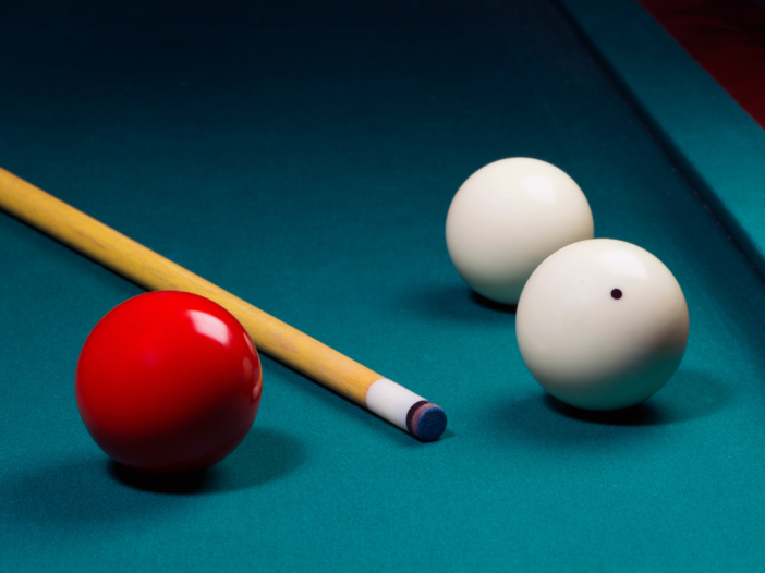 biljarttafel met 3 ballen