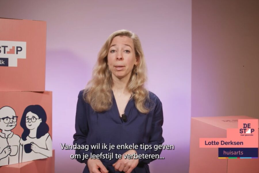 Stilstaand beeld uit video van huisarts Lotte Derksen.