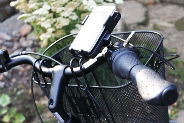 Smartphone aan fietsstuur